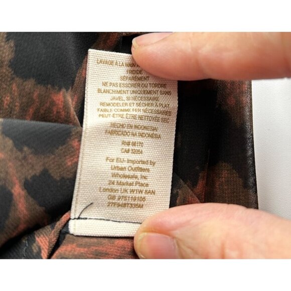 FREE PEOPLE Sheer Leopard Animal Print Button-Up High-Low Long Sleeve Blouse L - Picture 7 of 8